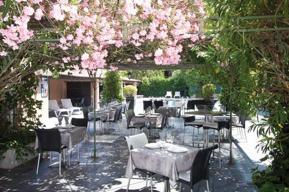 Hotel Au Relais De Trans Draguignan Exterior photo
