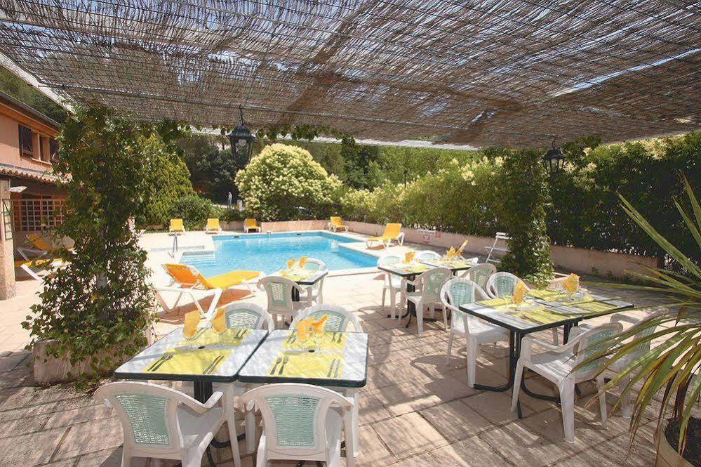 Hotel Au Relais De Trans Draguignan Exterior photo